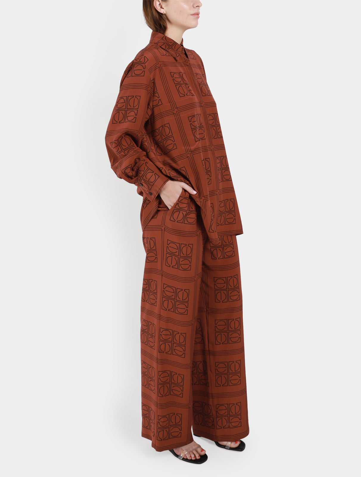 esse-studios-asta-silk-shirt-asta-print_2.jpg