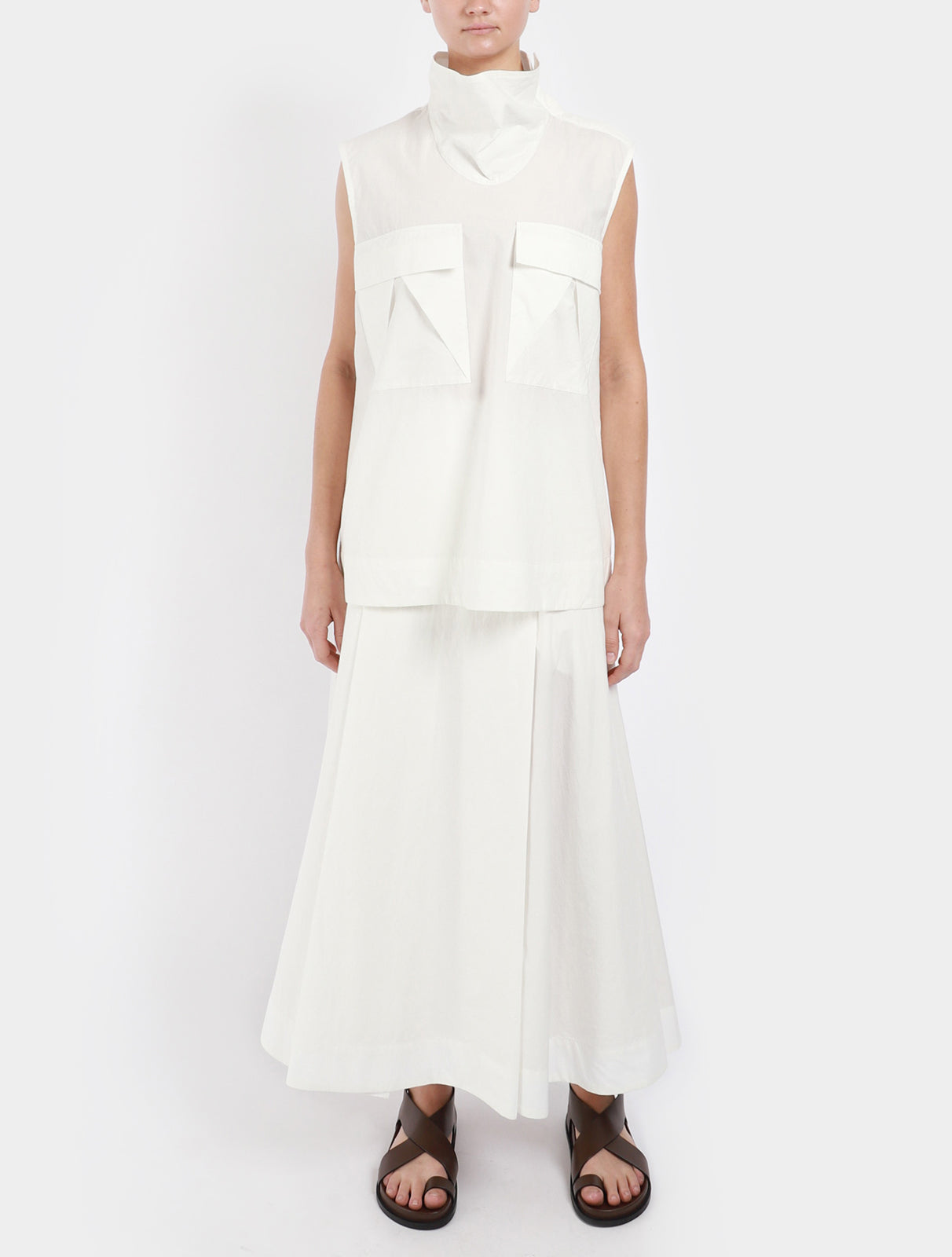 rory-william-docherty-funnel-neck-origami-pocket-shell-white_1.jpg