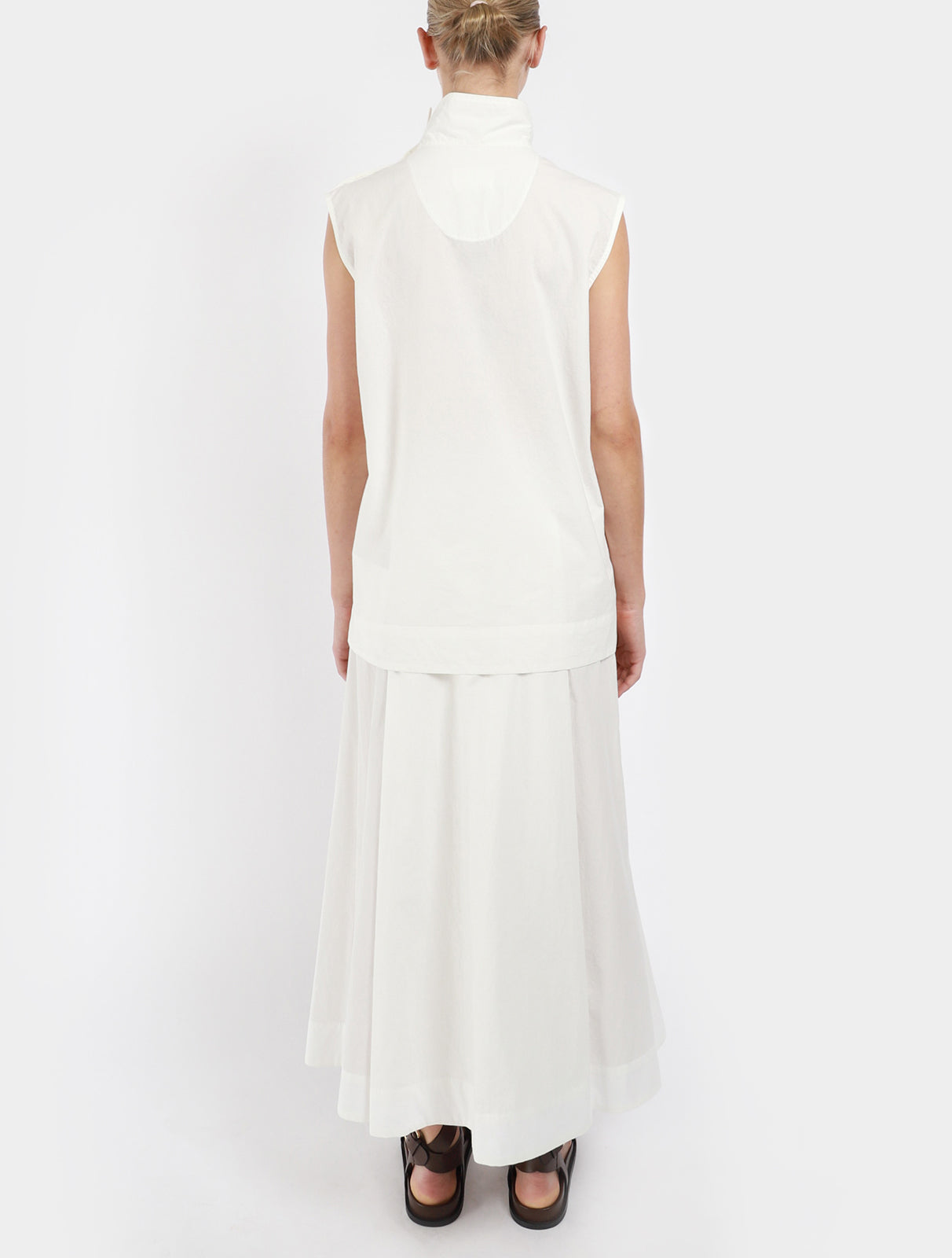 rory-william-docherty-funnel-neck-origami-pocket-shell-white_3.jpg